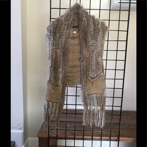 Casting rabbit fur vest